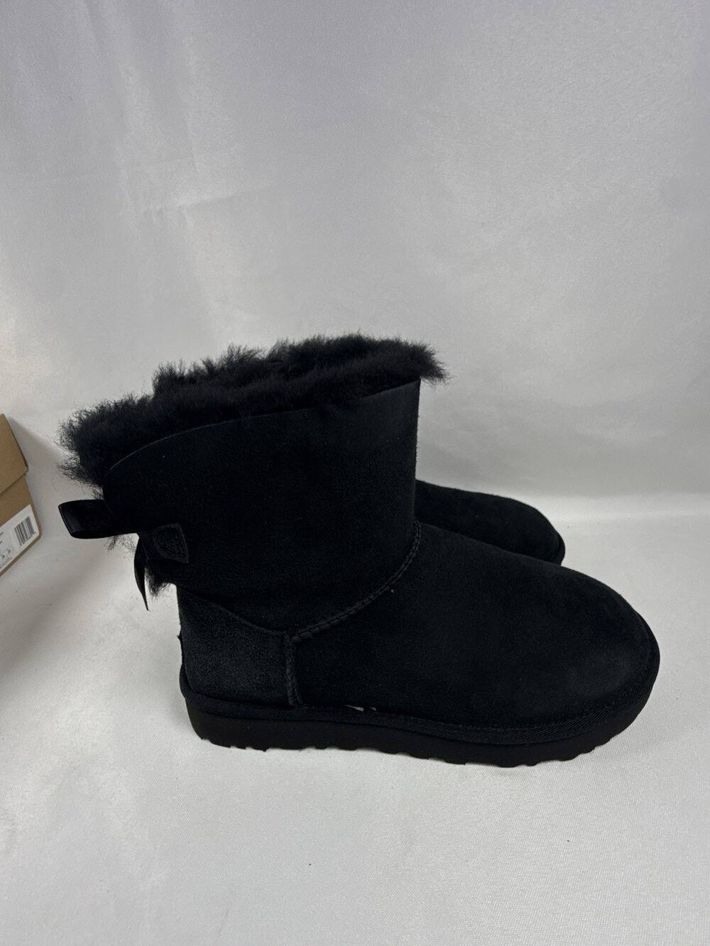 UGG Mini Bailey Bow II Black Women’s Boots Size 8 New in Box Genuine Sheepskin